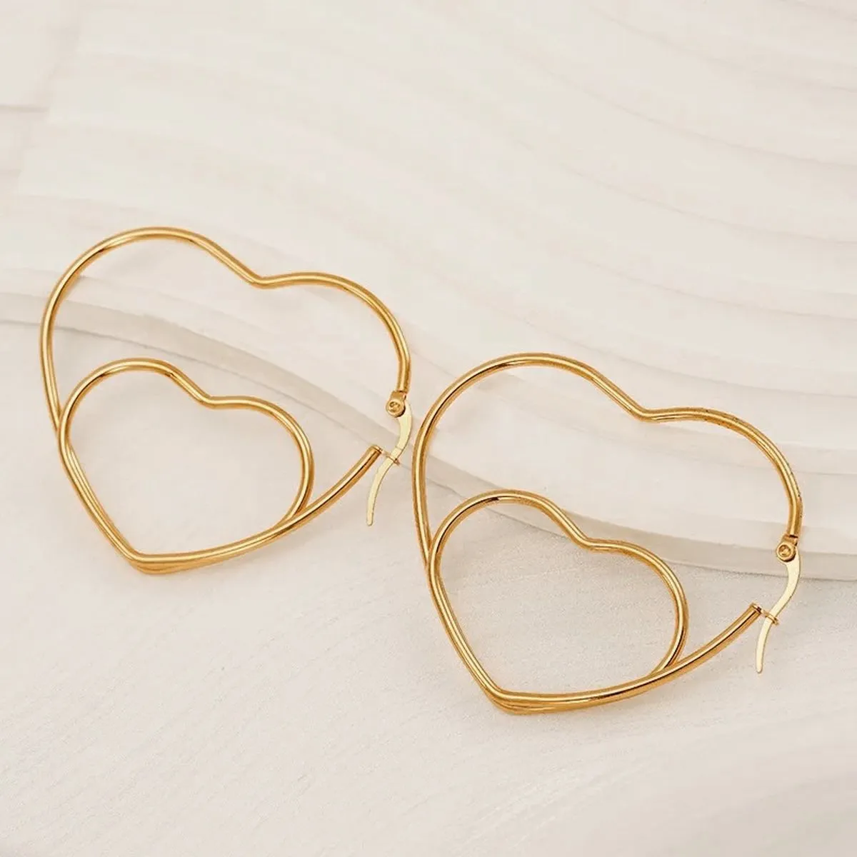 Big Dual Heart 18K Gold Anti Tarnish Hoop Earring For Women