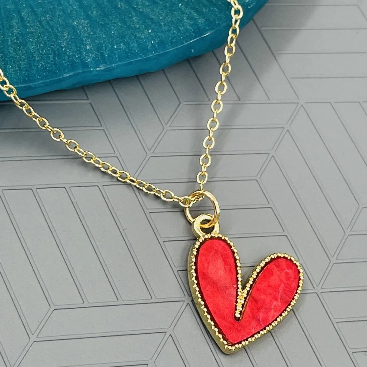 Brass With Enamel Red Gold Gold Heart Pendant For Women Girls