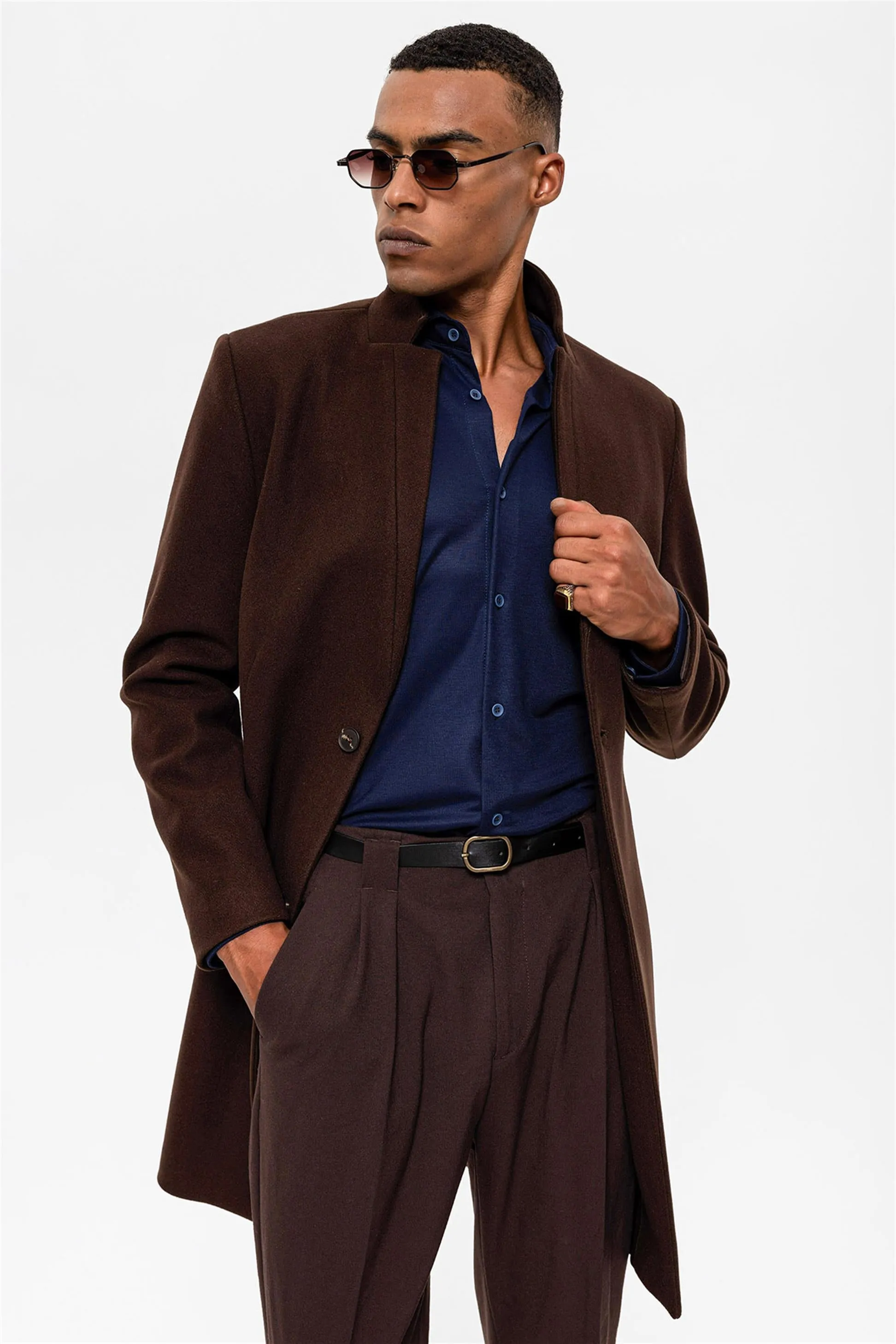 Brown Judge Collar Men's Coat - Wessi