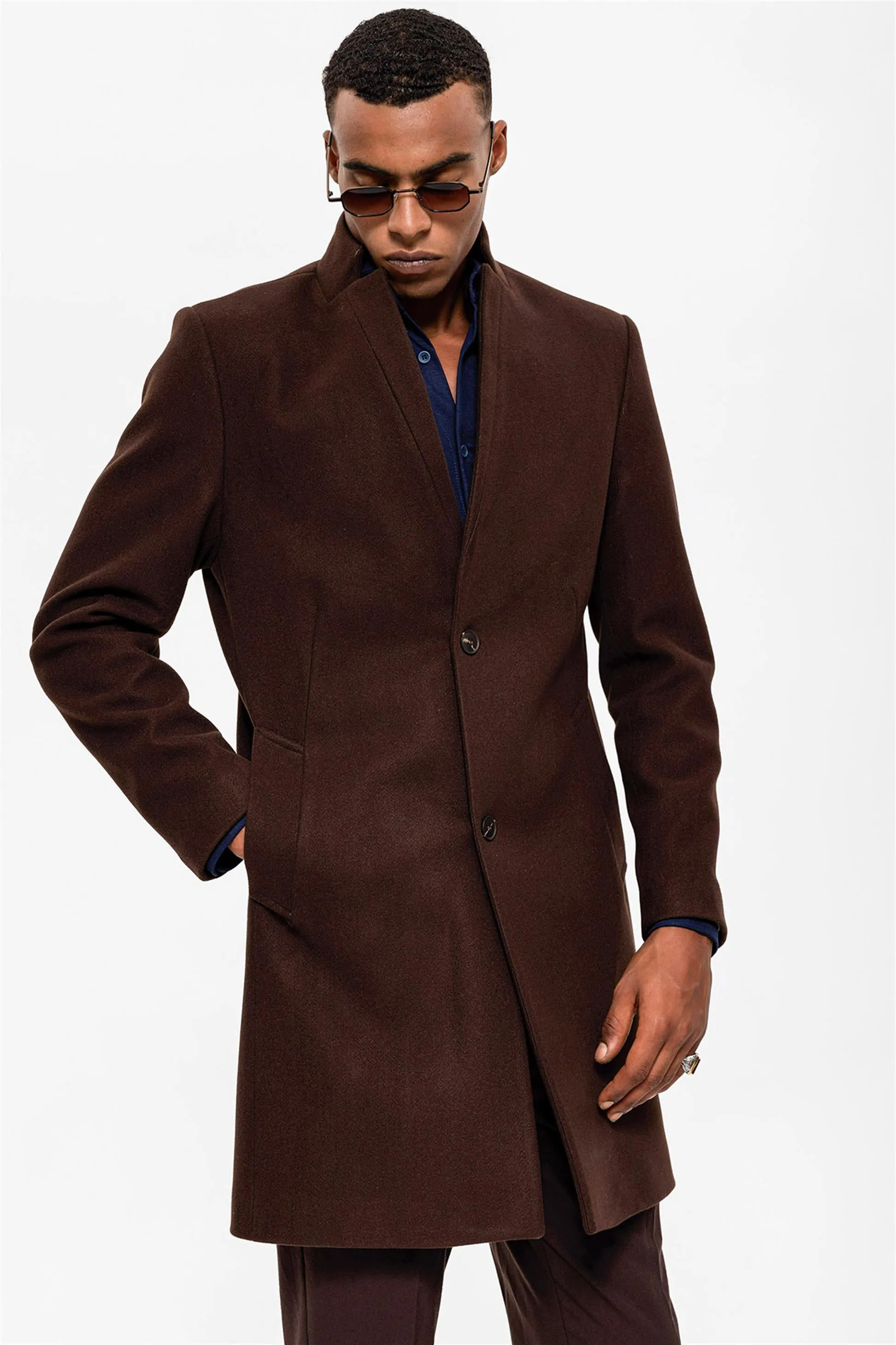 Brown Judge Collar Men's Coat - Wessi