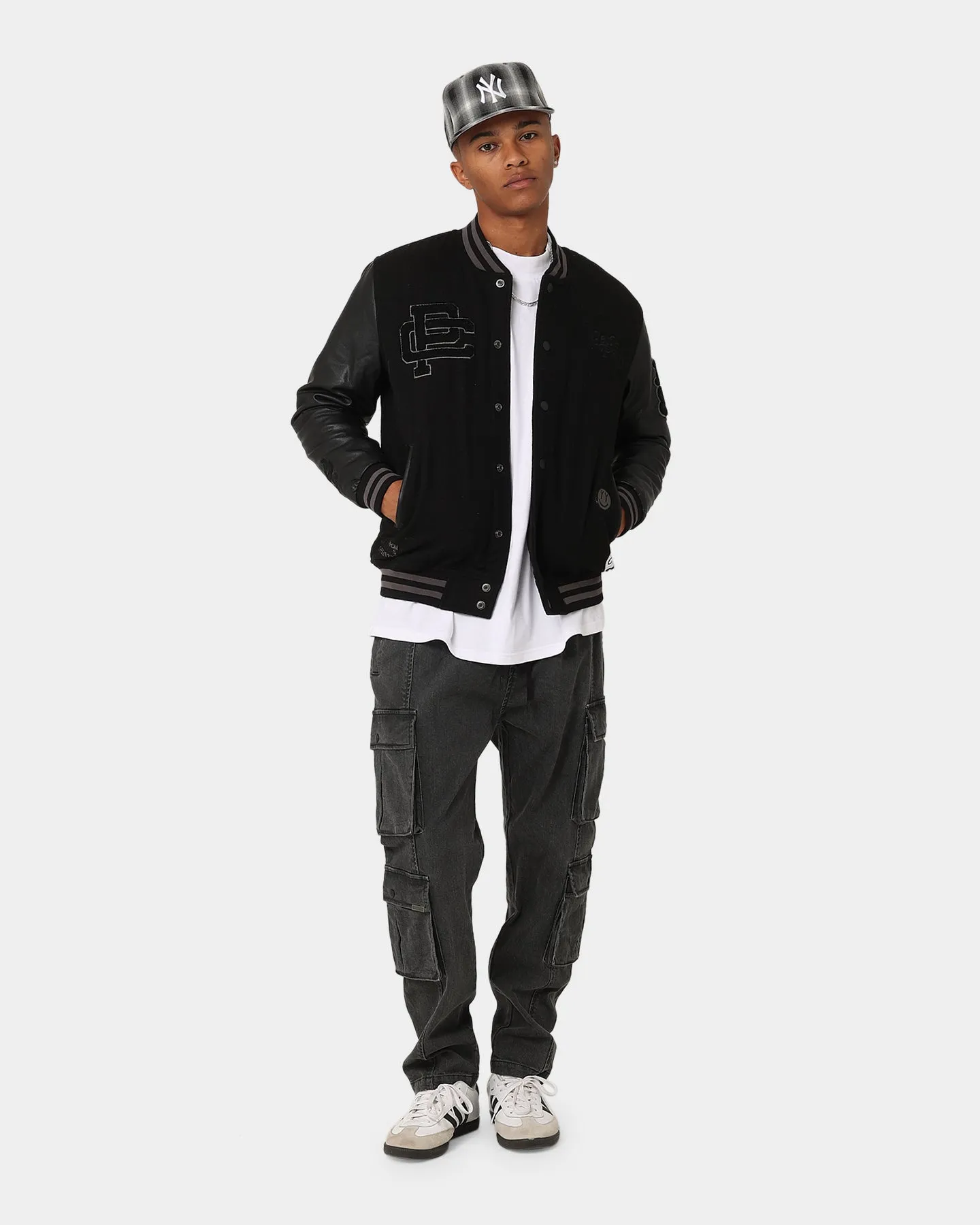 Carré Peace Varsity Jacket Black/Black