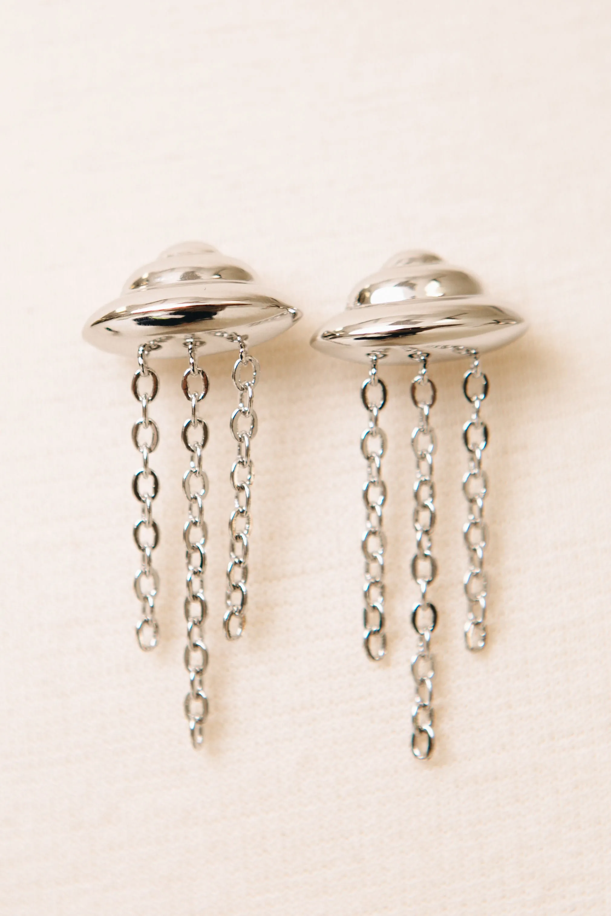 Ivy Exclusive - UFO Earrings