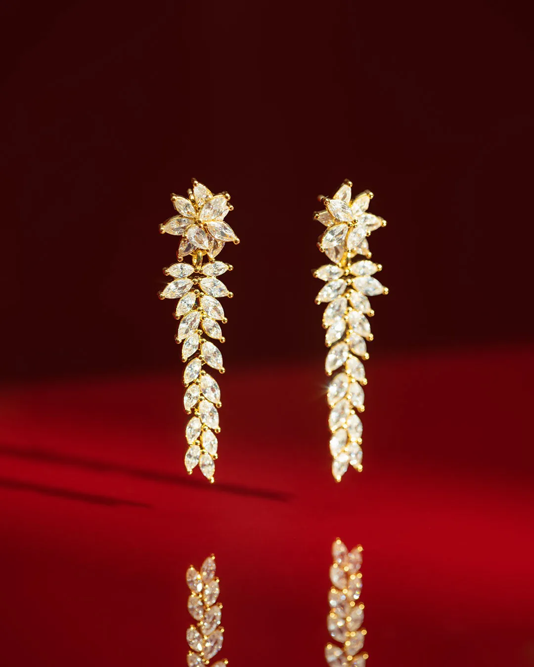 The Romantic Bride earrings - gold plated