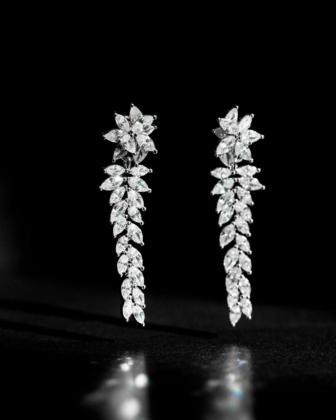 The Romantic Bride earrings - silver plated